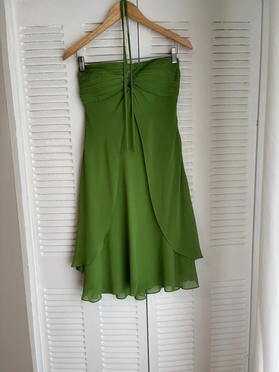 Joseph Ribkoff Size 6 Green Halter Dress | Elegant Draped Chiffon Midi 💚 - Picture 2 of 10